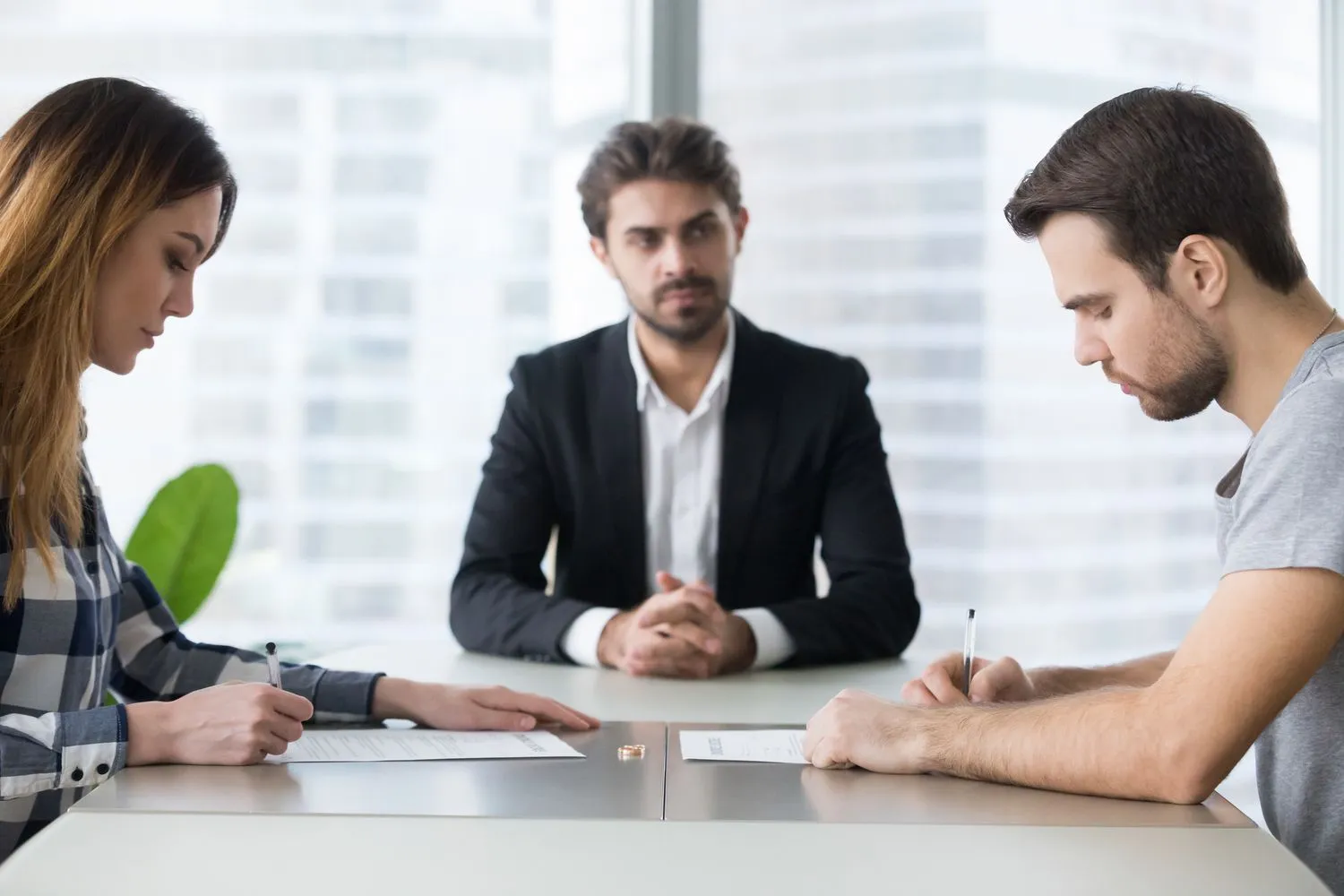 How EH Mediation Guides Couples Toward Fair and Balanced Outcomes Sherborne
